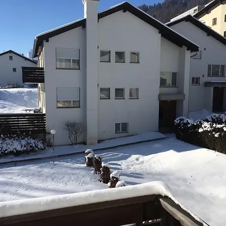 Tru 7 Apartment