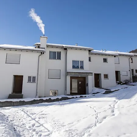 Tru 7 Apartment